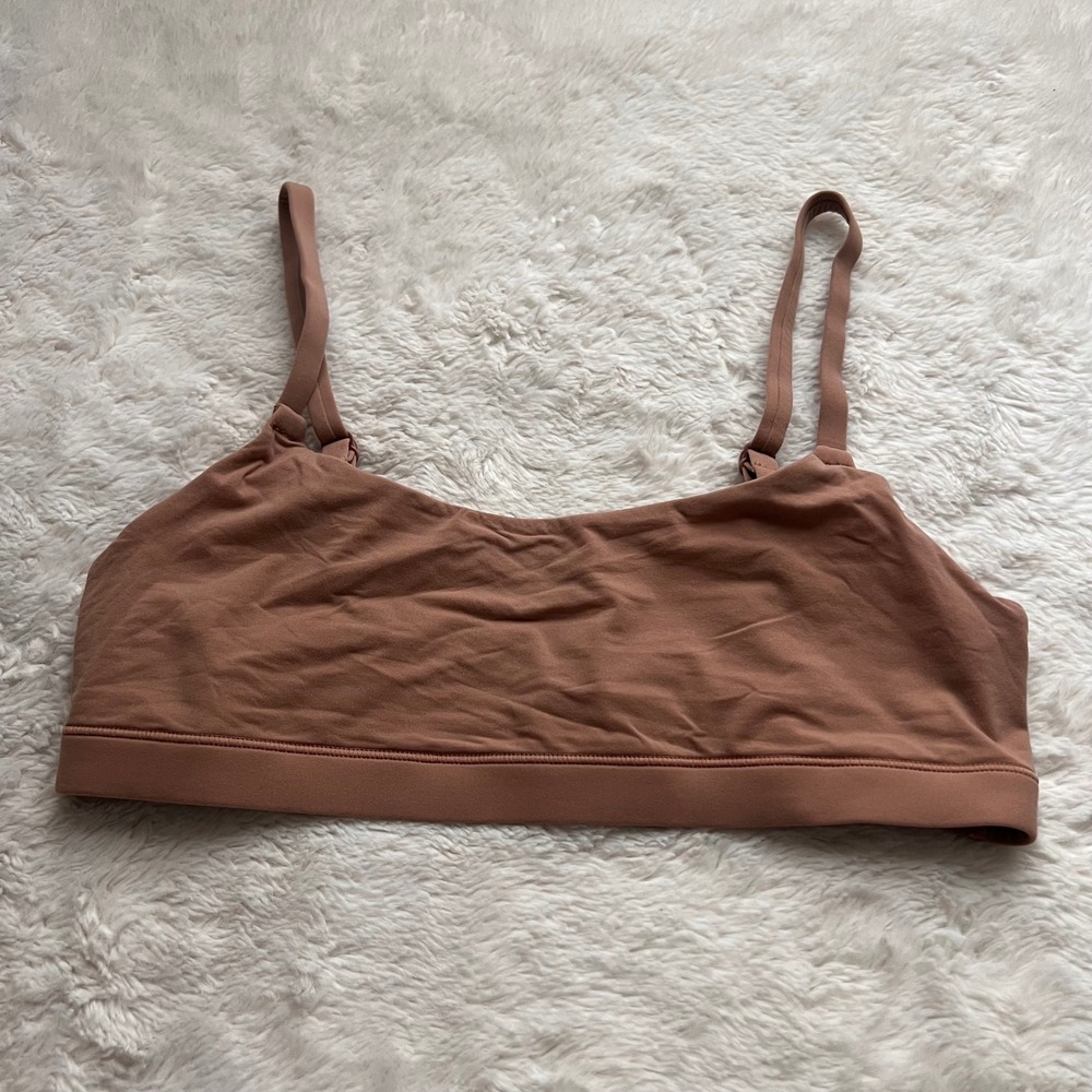 SKIMS Fits Everybody Scoop Neck Bra Beige Bralette BR-SCP-9186 Size Small NWOT
